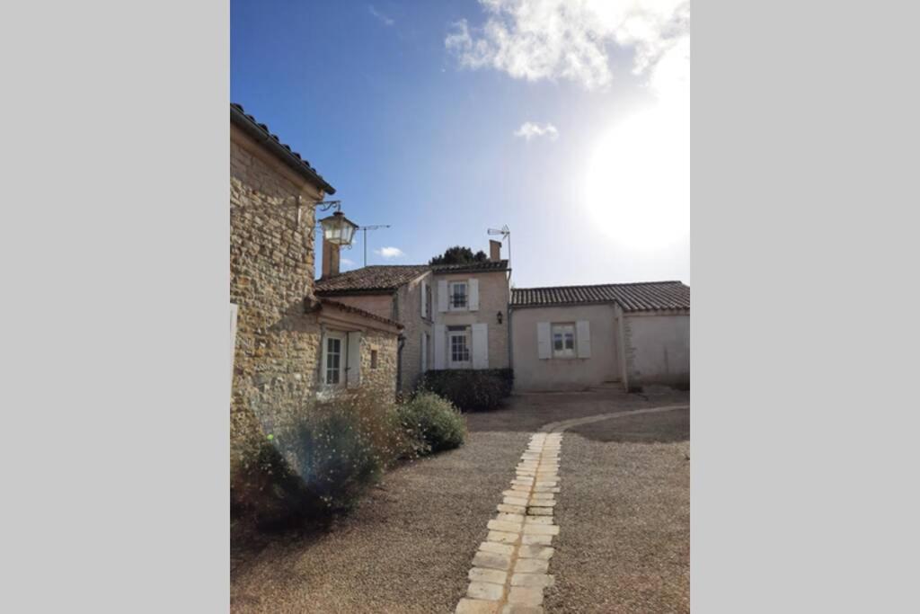 דירות Saint-Sauveur-d'Aunis La Jolie Parenthese מראה חיצוני תמונה